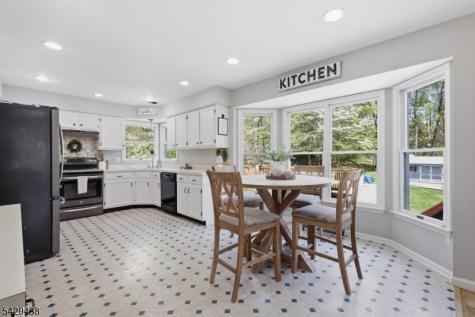 11 Victoria Crossing Road Knowlton NJ 07832