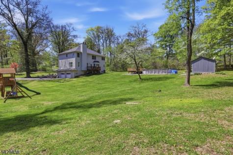 11 Victoria Crossing Road Knowlton NJ 07832
