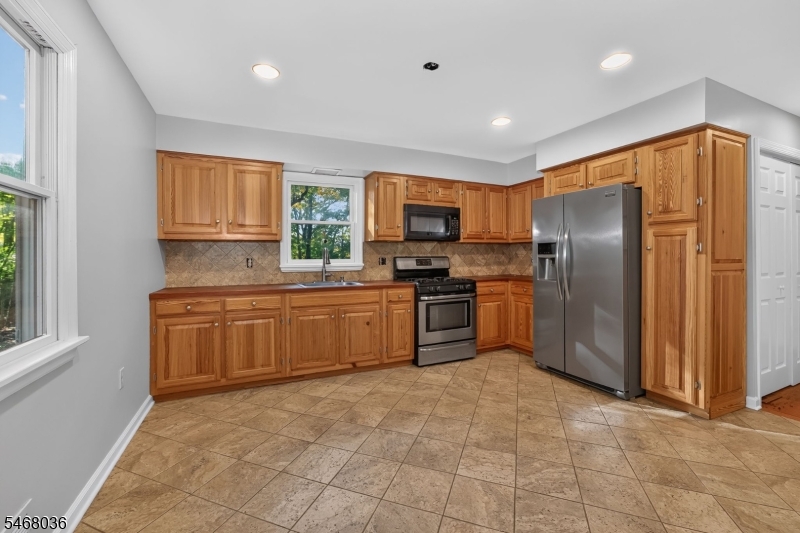 43 Potterstown Road Clinton NJ 08833