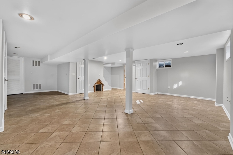 43 Potterstown Road Clinton NJ 08833