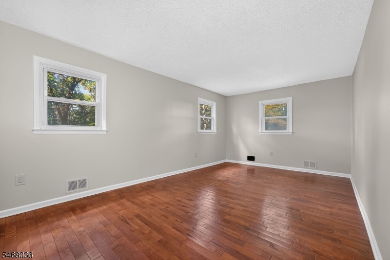 43 Potterstown Road Clinton NJ 08833