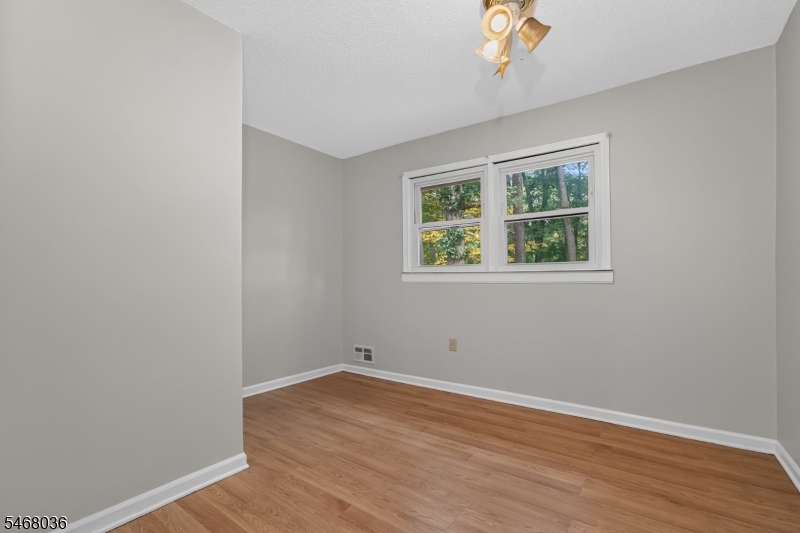 43 Potterstown Road Clinton NJ 08833
