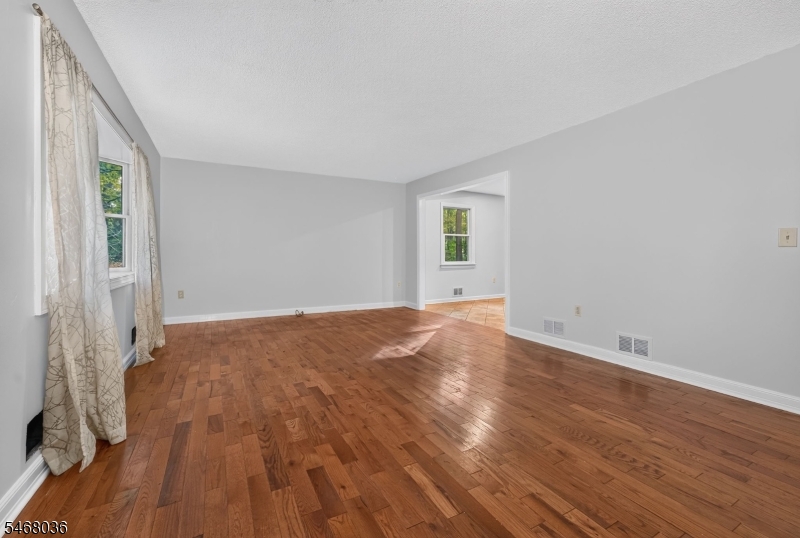 43 Potterstown Road Clinton NJ 08833
