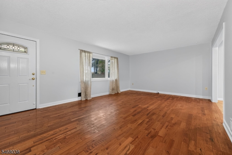 43 Potterstown Road Clinton NJ 08833
