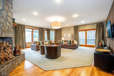 43 Bradford Avenue Montclair NJ 07043