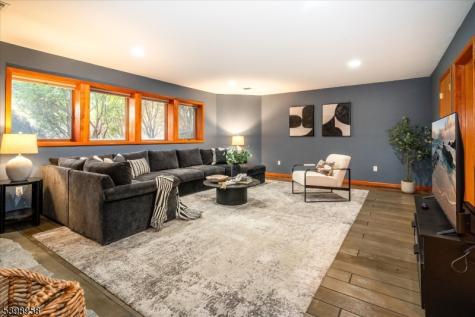 43 Bradford Avenue Montclair NJ 07043