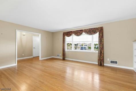317 Old Tote Road Mountainside NJ 07092
