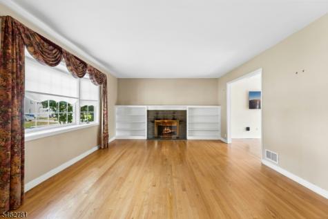 317 Old Tote Road Mountainside NJ 07092
