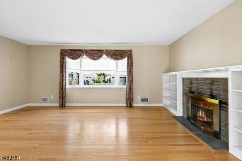 317 Old Tote Road Mountainside NJ 07092
