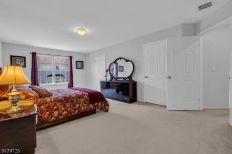 17 Okeefe Road Bridgewater NJ 08807