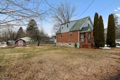 19 Adams Street Belvidere NJ 07823