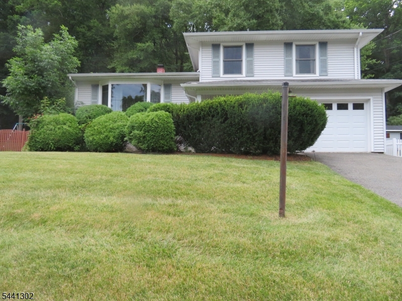 30 Deer Path Drive Mount Olive NJ 07836