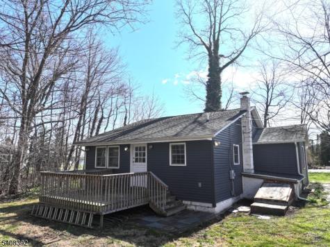 4 Henry Street Frankford NJ 07826