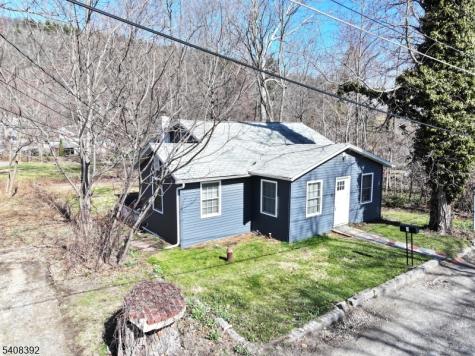 4 Henry Street Frankford NJ 07826