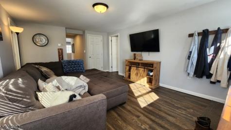 4 Henry Street Frankford NJ 07826