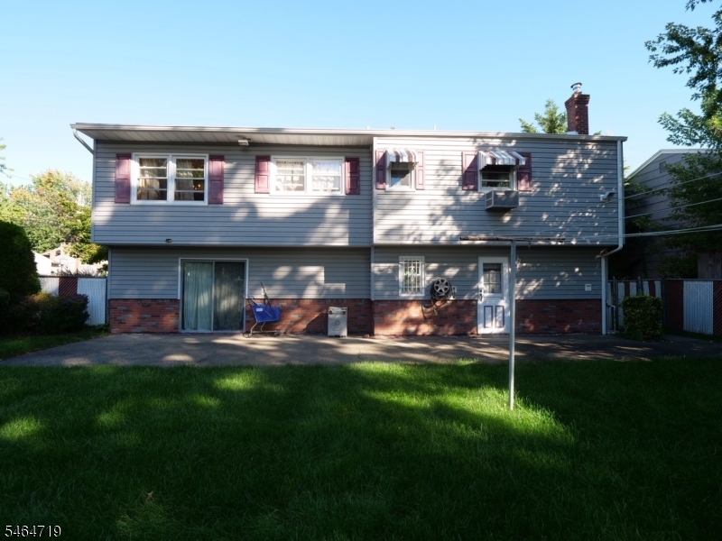 1 Arthur Street Roselle NJ 07203