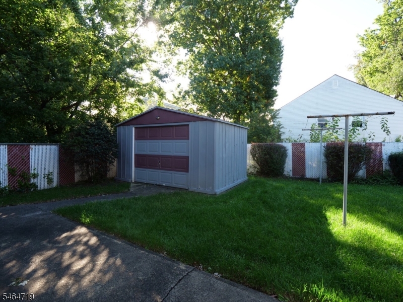 1 Arthur Street Roselle NJ 07203