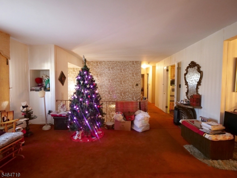 1 Arthur Street Roselle NJ 07203