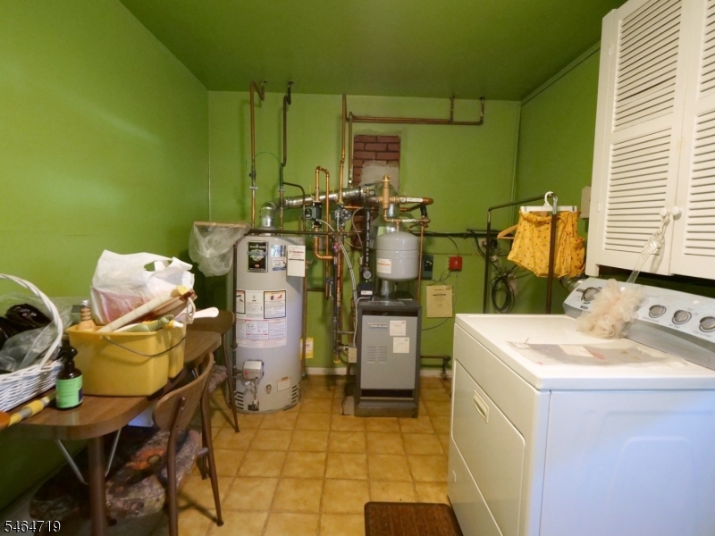 1 Arthur Street Roselle NJ 07203