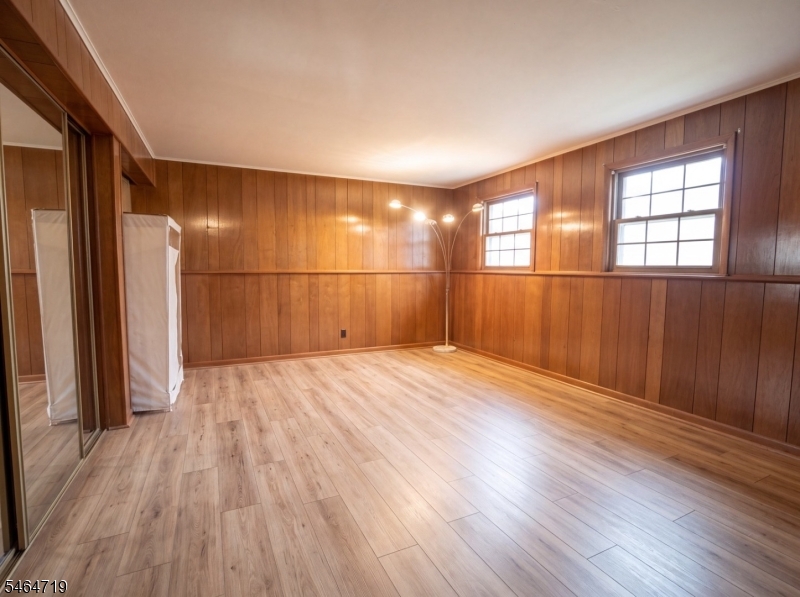 1 Arthur Street Roselle NJ 07203