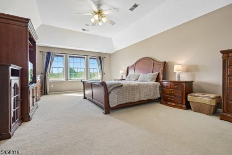 10 William Barnes Road Raritan NJ 08822