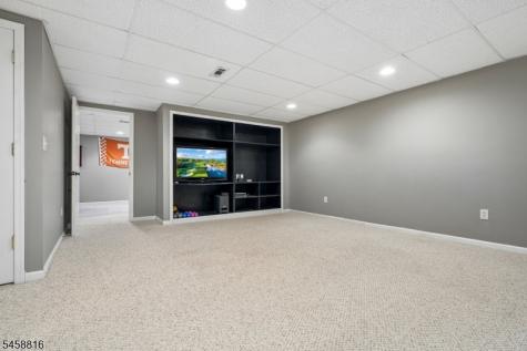 10 William Barnes Road Raritan NJ 08822