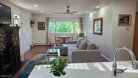 37 Grandview Avenue Jefferson NJ 07460