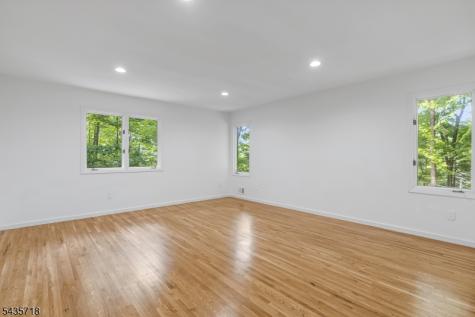 1 Fernwood Road Warren NJ 07059