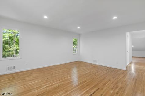1 Fernwood Road Warren NJ 07059