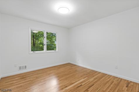 1 Fernwood Road Warren NJ 07059