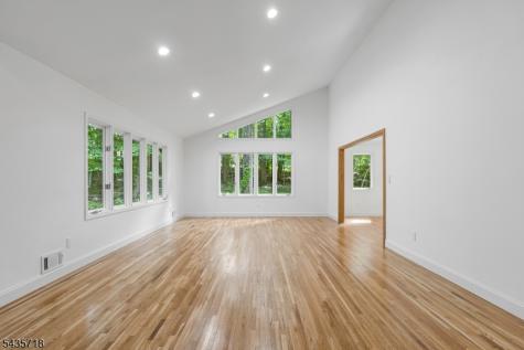 1 Fernwood Road Warren NJ 07059