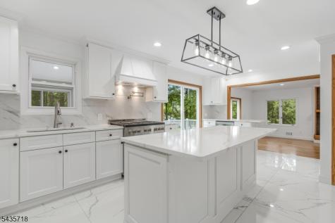 1 Fernwood Road Warren NJ 07059