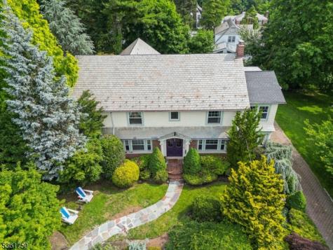 27 Fairway Drive West Orange NJ 07052