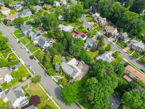 27 Fairway Drive West Orange NJ 07052