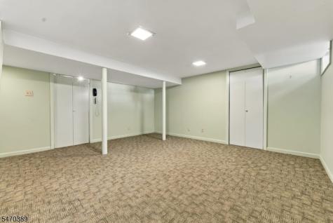 15 Brentwood Drive Verona NJ 07044