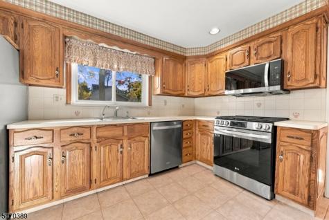 15 Brentwood Drive Verona NJ 07044