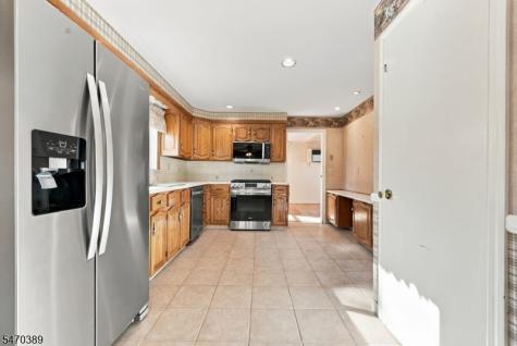 15 Brentwood Drive Verona NJ 07044
