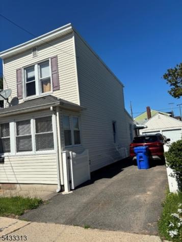 927 Meacham Avenue Linden NJ 07036