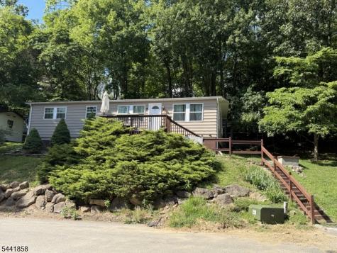 54 Northwood Drive High Bridge NJ 08829