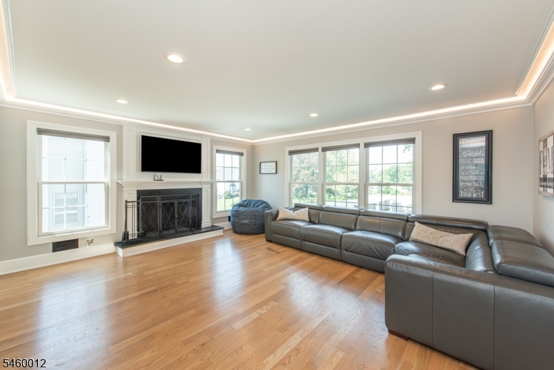 9 Alexandria Drive East Hanover NJ 07936