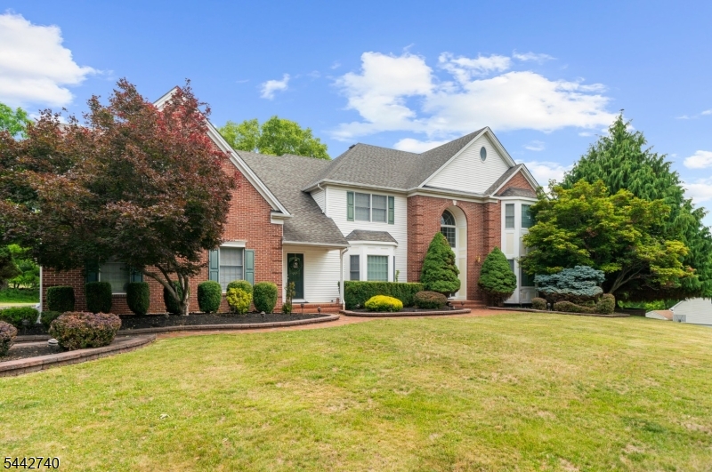 3 Regal Way Raritan NJ 08822