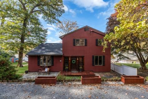 2 Oneida Avenue Hopatcong NJ 07843