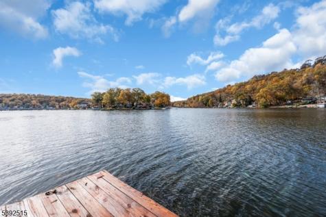 2 Oneida Avenue Hopatcong NJ 07843