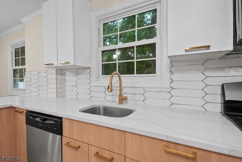 825 Bishop Street Union NJ 07083