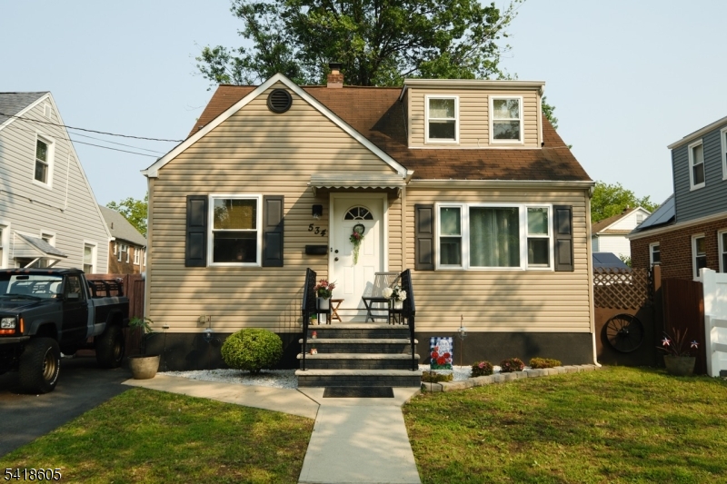 534 Monmouth Avenue Linden NJ 07036