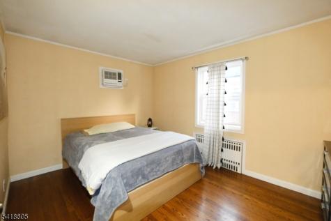 534 Monmouth Avenue Linden NJ 07036