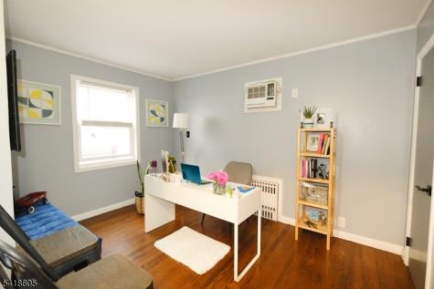 534 Monmouth Avenue Linden NJ 07036