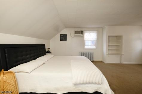 534 Monmouth Avenue Linden NJ 07036