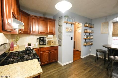 534 Monmouth Avenue Linden NJ 07036