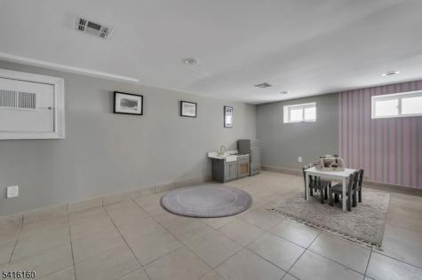 72 Valley Way West Orange NJ 07052